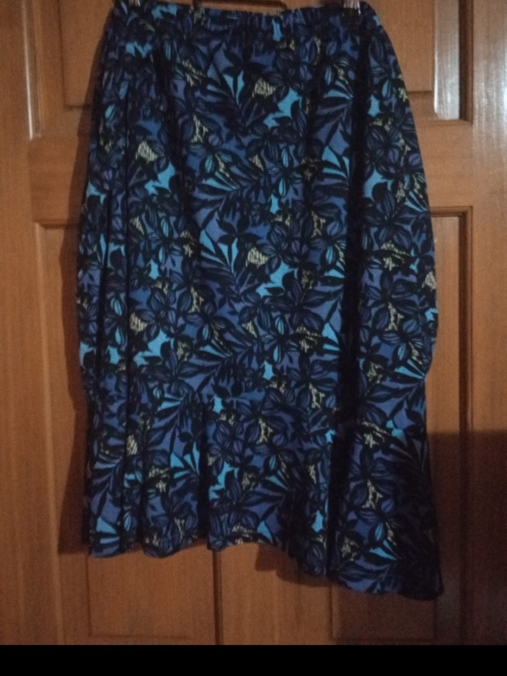 Sag Harbor Blue Floral Print Midi Skirt with Black Accents